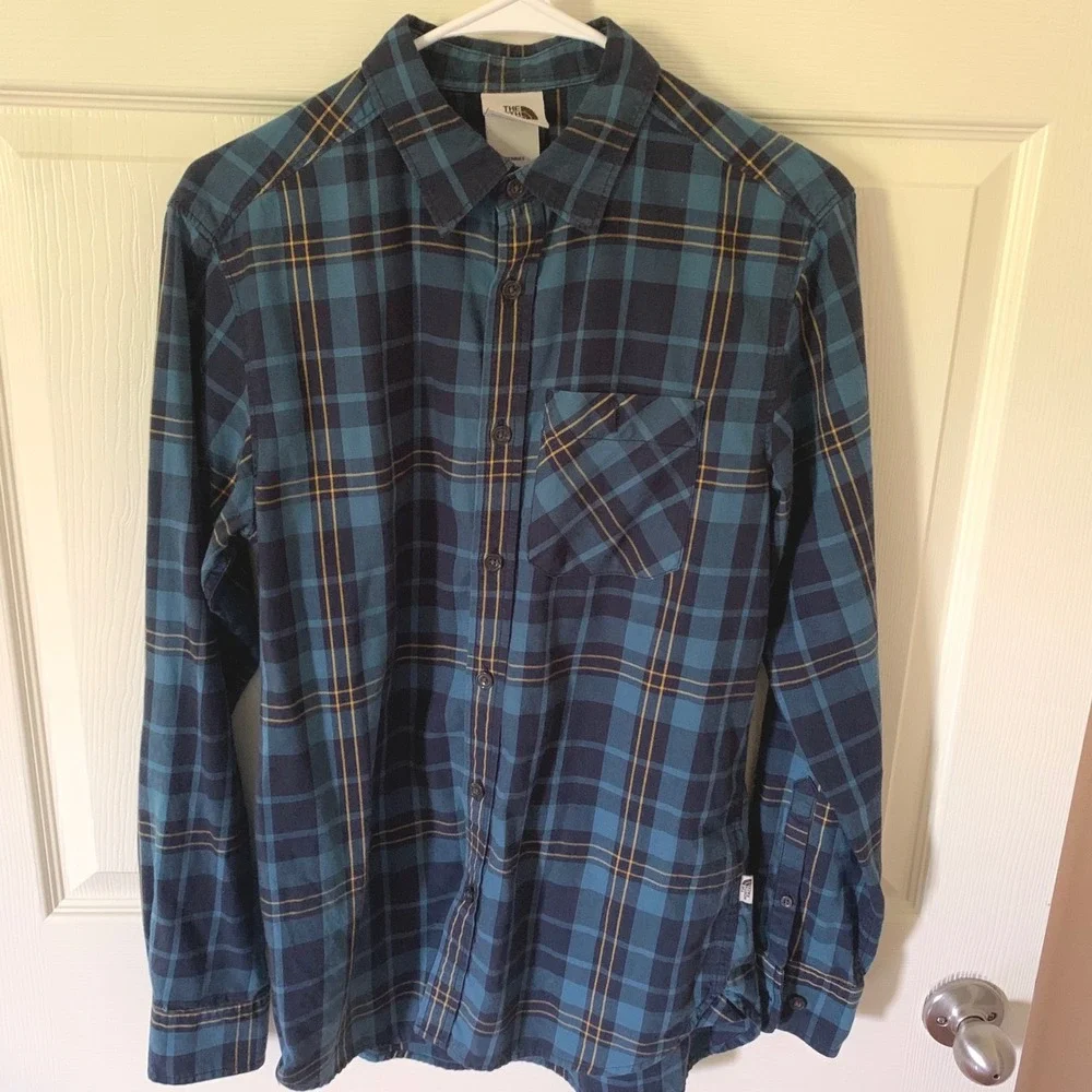 The North Face Men's Small Button Front Shirt Blue Plaid L-Sleeve Button Pocket